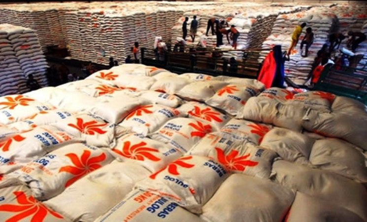 Stok beras di gudang Bulog. Kementan bantah beras Indonesia lebih mahal dari negara lain (dok. bulog.go.id)